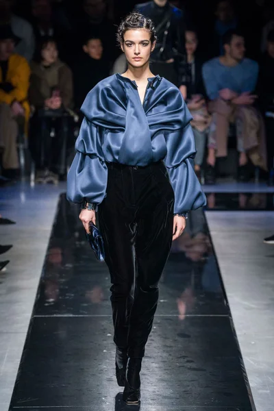 Look 47
